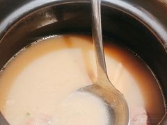 -莲餐厅·湖北菜·潜江小龙虾店(愚园路店)