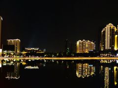 -西北湖绿化广场