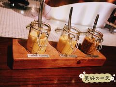 -恰餐厅及酒吧 CHAR Bar & Grill (北京丽都皇冠假日店)