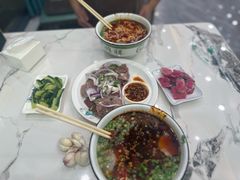 -伊穆祥牛肉面总店·清真
