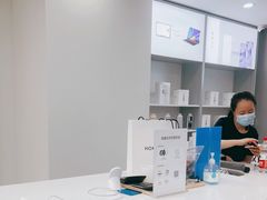 -荣耀授权专卖店(黄浦浙江中路店)