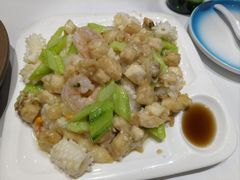 -中山美食街