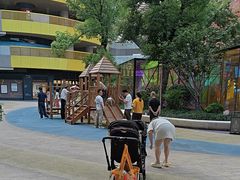 -经纬汇-停车场