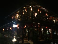 -Dash Teak House