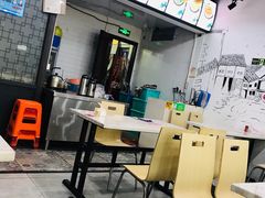 -扬州小吃(延安西路店)