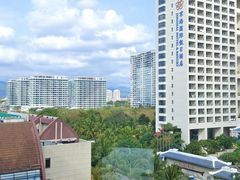 -三亚湾海居铂尔曼度假酒店