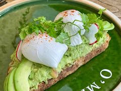 有机水波蛋牛油果乡村吐司-O'mills Sourdough Bakery&Bistro(永嘉路店)