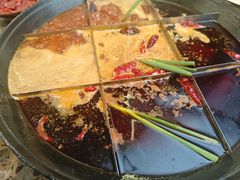 -正南齊北重庆老火锅(光华村直营店)
