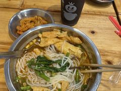 -柳州肥姨妈大骨螺蛳粉(老闵行店)