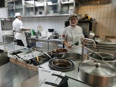 -桂满陇·手作小笼包&江南叫花鸡(中山公园店)