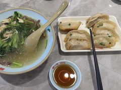 -小姜锅贴(凤凰街店)