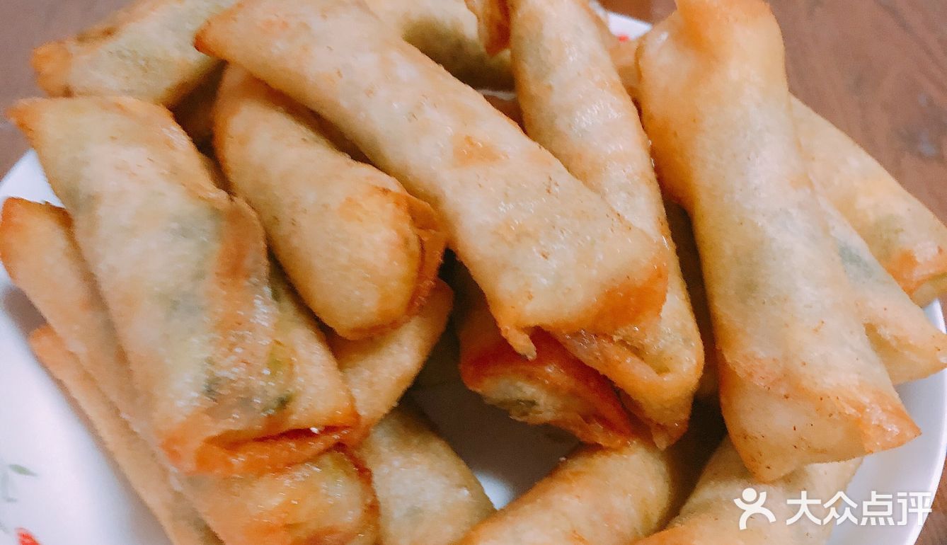 最爱自己活馅儿包馄饨，白白胖胖大元宝！