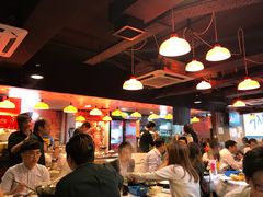 大堂-鲜入围煮花胶鸡海鲜火锅