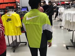 -王府井奥莱临潼小镇(临潼店)