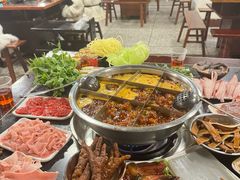 豌豆尖-邓莽子老火锅(中兴路总店)