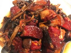 野菌瓦罐肉-千百味红餐厅·江西菜(绿地双子塔店)