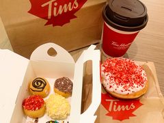 甜甜圈-Tims天好咖啡·贝果(雁展路万象天地店)