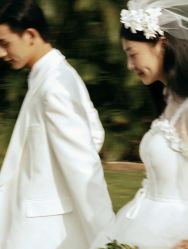 -易摄影婚纱摄影工作室