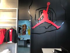 -Air Jordan(世贸天阶店)