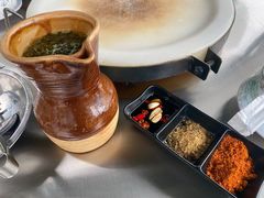 -冰冰龙虾·江湖菜·花园江景餐厅