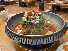 -喇喇排骨火锅·传统韩式脊骨汤(望京西园总店)