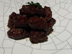 沪市牛肉粒-屋里厢上海菜馆