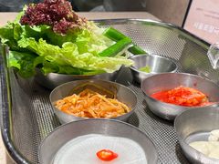 -蚂蚁洞·烤肉大营地(上海静安大悦城店)
