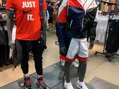 -NIKE上海青浦优选体验店