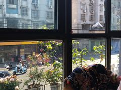 靠窗位-徐州小院(永宁北路店)