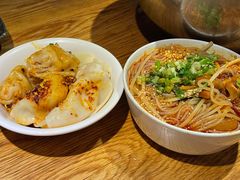 钟水饺-付小姐在成都(中山公园店)
