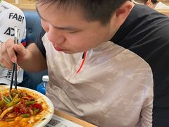 -迪卡侬运动专业超市-停车场