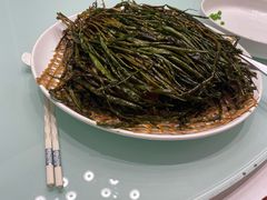 葱烤鸦片鱼头-新吉士·上海菜(浦东LCM置汇旭辉店)