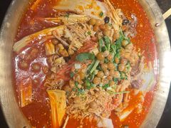 -张翻越·川渝冒菜·武汉黑鸭煲(城北万象城店)