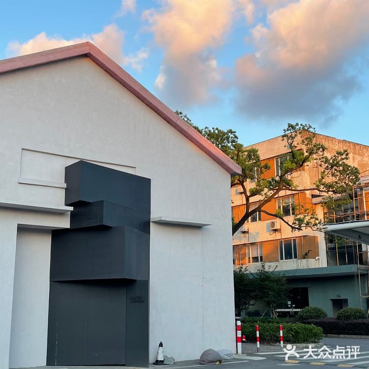 小众复古拍照地｜一个亿的复古仓