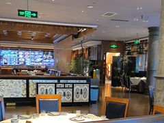 -八府香鸭·啫啫煲(华山路店)