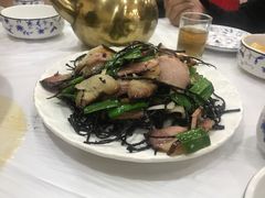 -乡土特色.冷锅鱼.牦牛肉汤锅