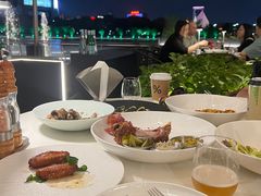 -MONICH牛排融合餐厅(和义大道购物中心店)