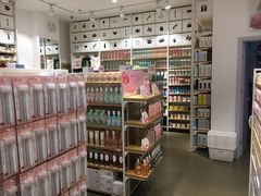 -名创优品(山东青岛市新业广场店)