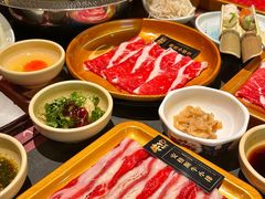 -牛YO寿喜烧·铁板烧和牛火锅自助(市府恒隆店)