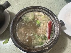 -虹兴砂锅店