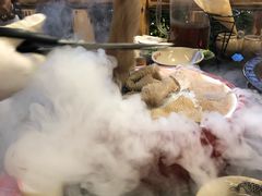 -茅草房·河畔园林火锅