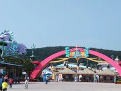 -平湖九龙山乐满地水上乐园