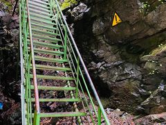 -藏龙百瀑风景区