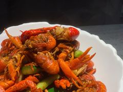 蒜香小龙虾-虾胡闹龙虾馆(湄南河店)