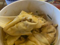 -笑来喜馄饨小笼工坊店(湖滨街店)