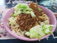 肉丁面-中央财经大学-食堂
