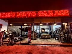 -席娜卡琳火车铁道夜市