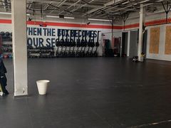 -CrossFit MET综合体能训练馆(朝阳路店)