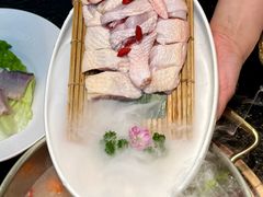 -得意咚瓜·顺德鱼生·冬瓜火锅(深圳首店)