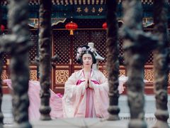 -翩若国风汉服体验馆